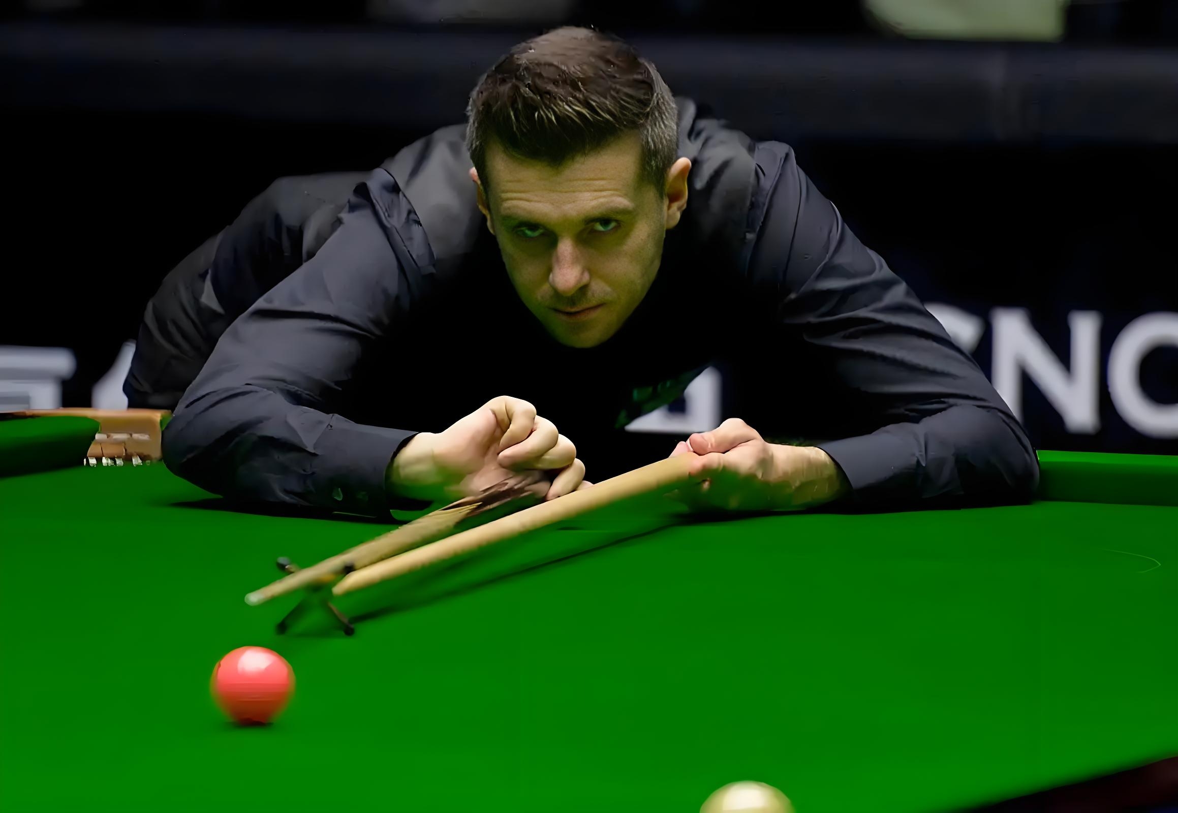 来打下了坚 来打下了坚