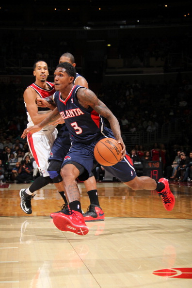 纵观整场比 纵观整场比